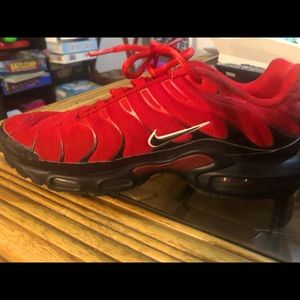 Red and Black Men’s Nike’s